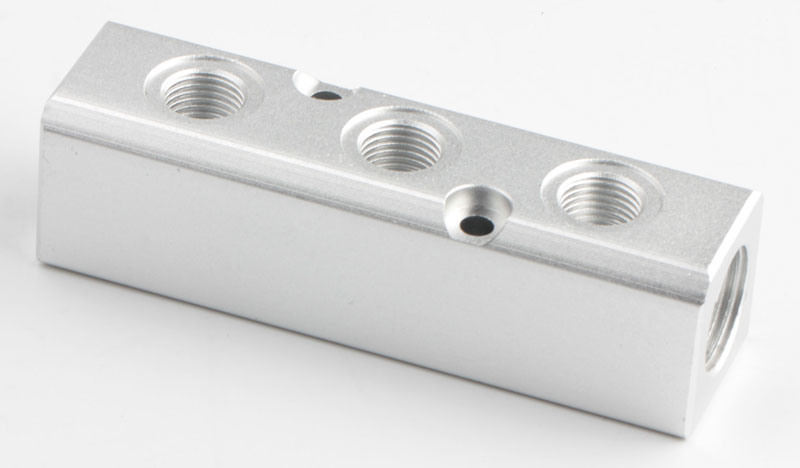 Xhnotion Three-Station Aluminum Pneumatic Manifold with 1/2'' BSPP Inlet, 1/4''bspp Outlet