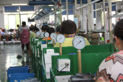 Y Union Gray Color Plastic Push in Fitting