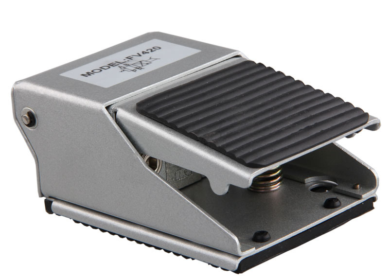 Xhnotion Pneumatic Directional Solenoid Valve Foot Valve 3 Way 2 Position 1/4