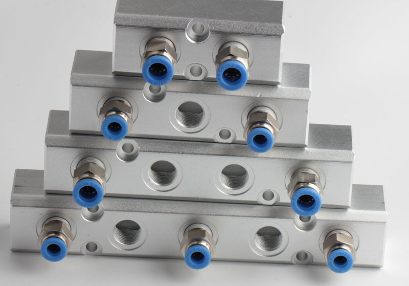 Xhnotion Six-Station Aluminum Pneumatic Manifold with 1/2''bspp Inlet, 1/4''bspp Outlet